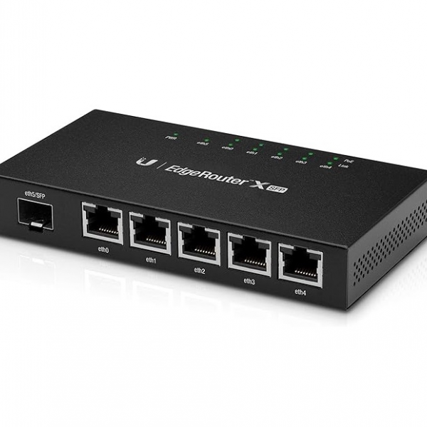 Ubiquiti EdgeRouter X SFP usmerjevalnik ER-X-SFP